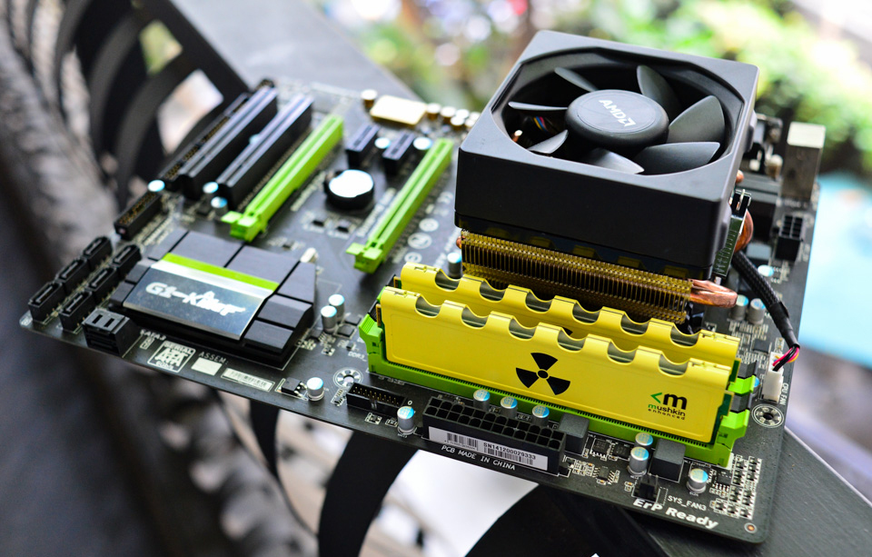 Giá của tản nhiệt nước Custom trên thị trường hiện nay như thế nào?