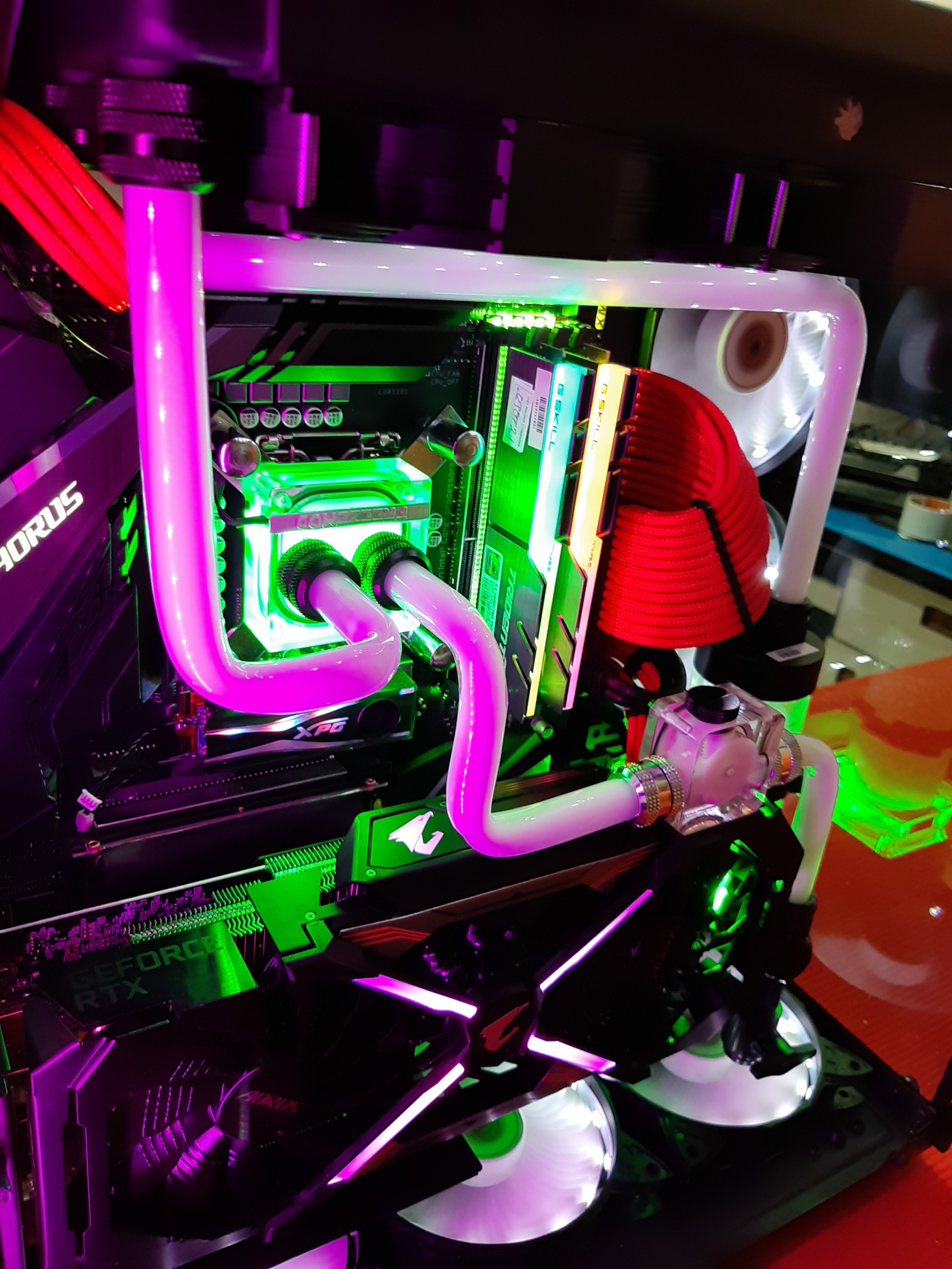 Những chia sẻ về tản nhiệt nước Custom từ các chuyên gia công nghệ