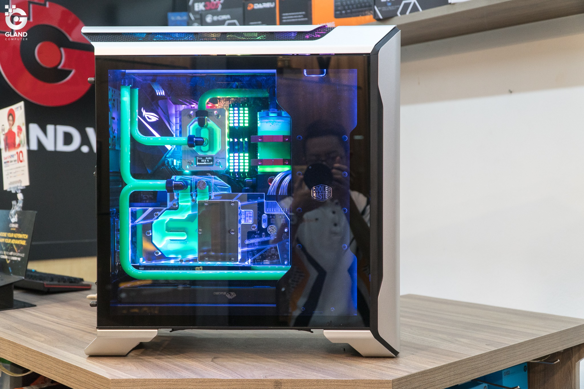 [Case modding] Coolermaster SL600M build - GREEN UV