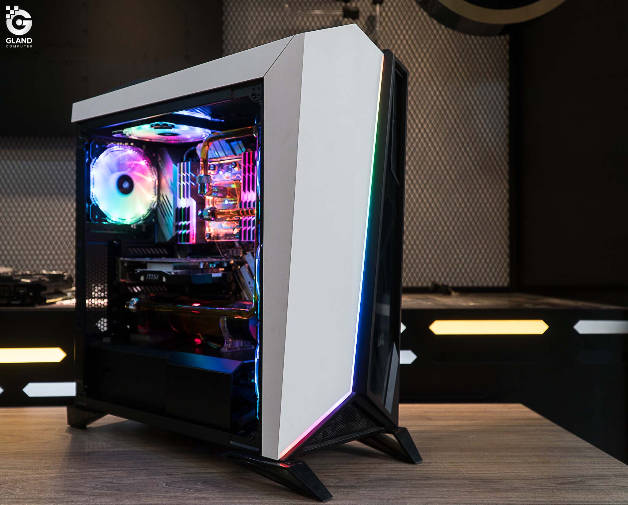 [Case modding] CORSAIR ALPHA build - CHIVAS