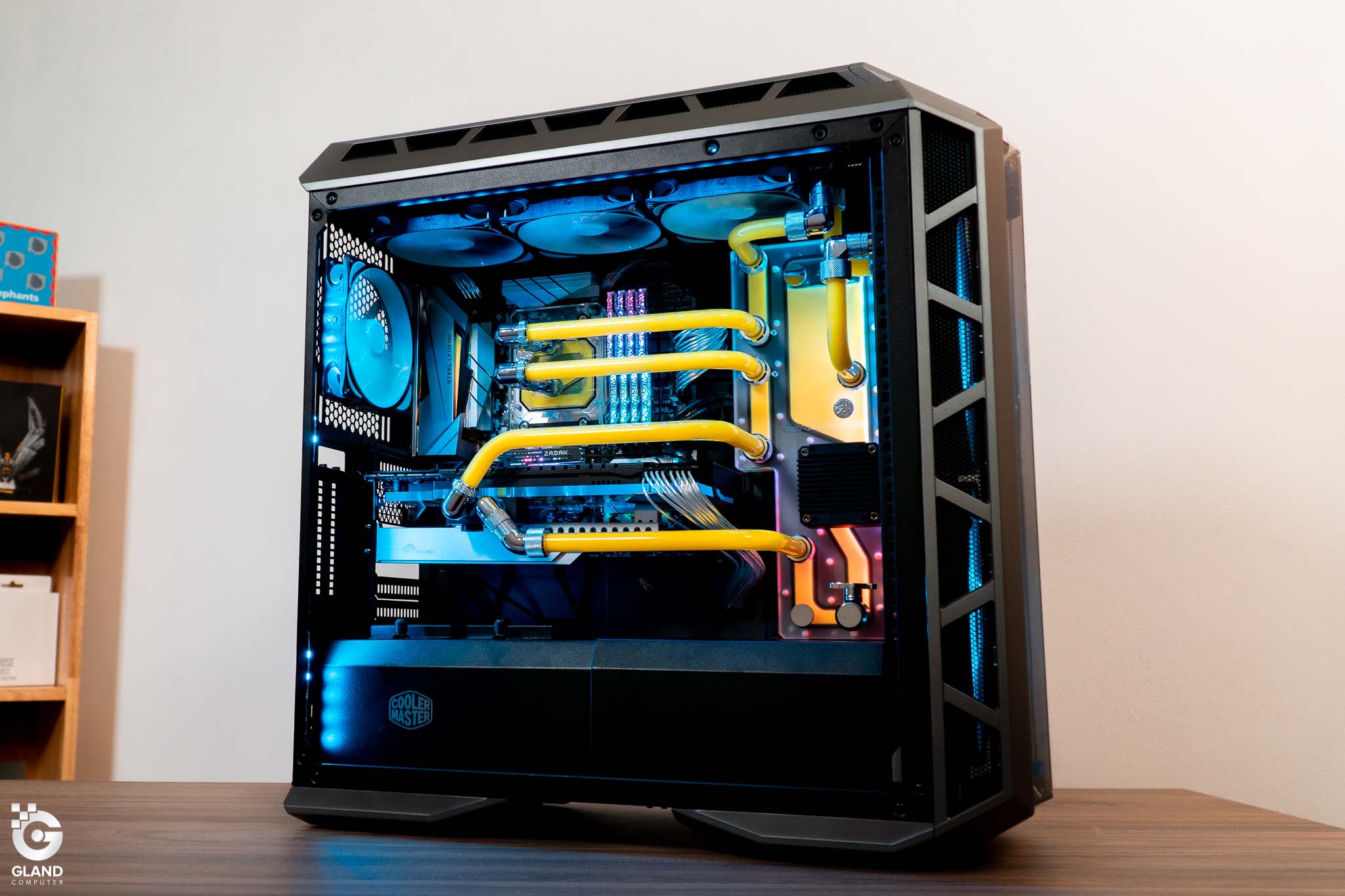 [Case modding] Coolermaster H500p Black build - TOXIC