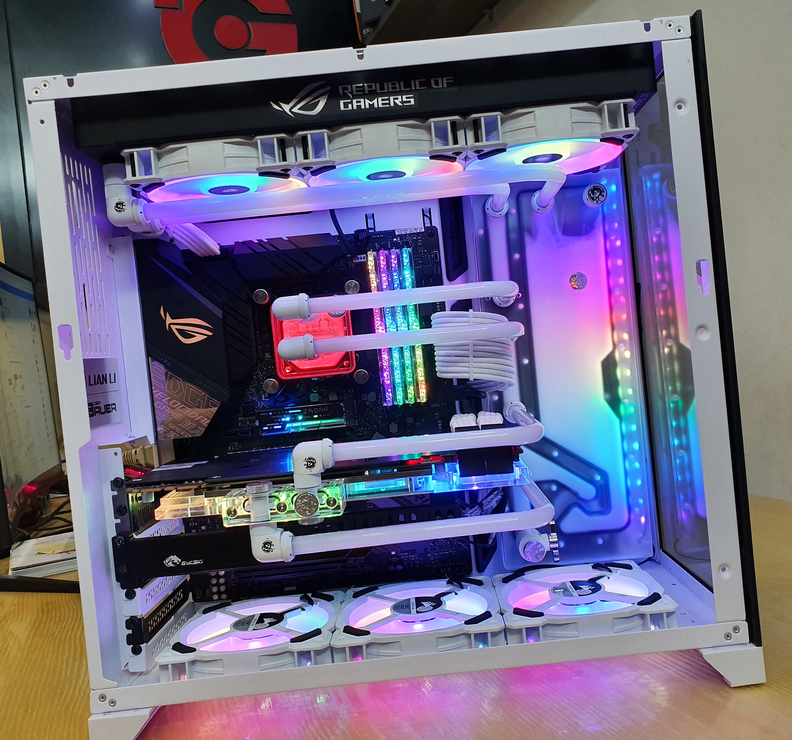 Lian li snow white. Lian li PC-o11 Dynamic EVO. Lian li PC-o11 Dynamic White. Lian li o11 Dynamic EVO White. Lian li d11.