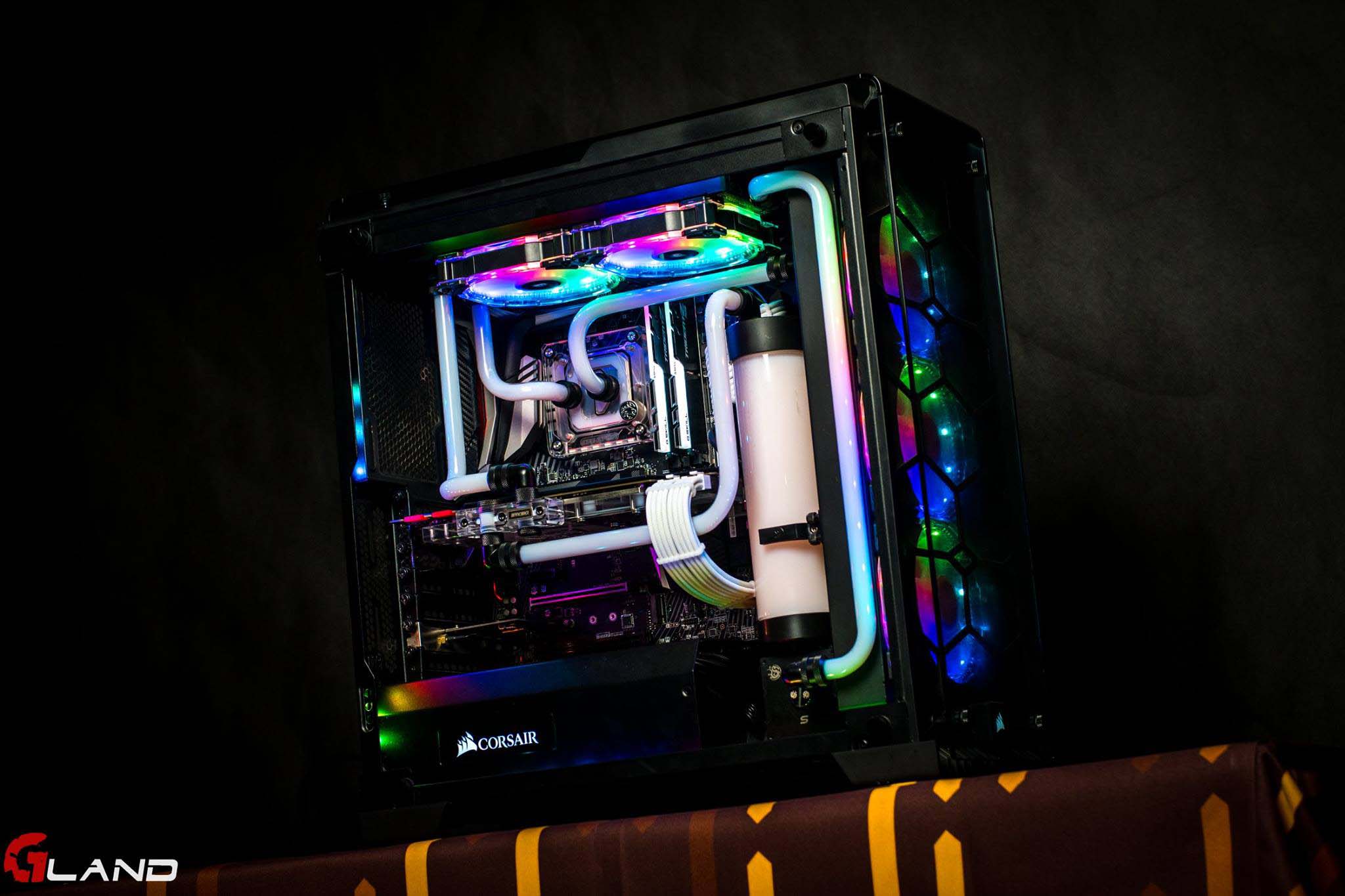 [Case modding] Corsair 570X Mirror build - RGB