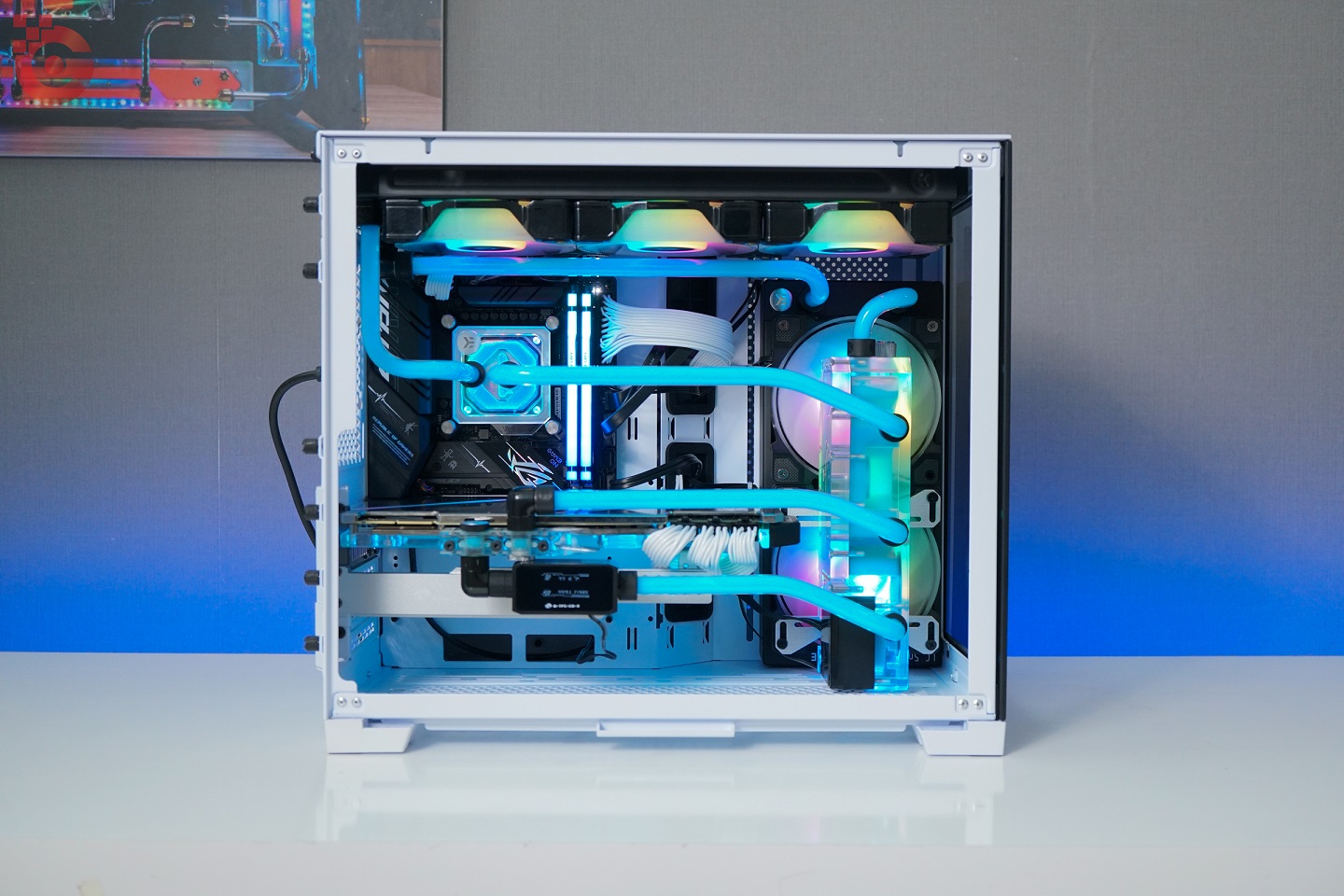 [Case modding] Lianli Dynamic Mini White build - AQUA