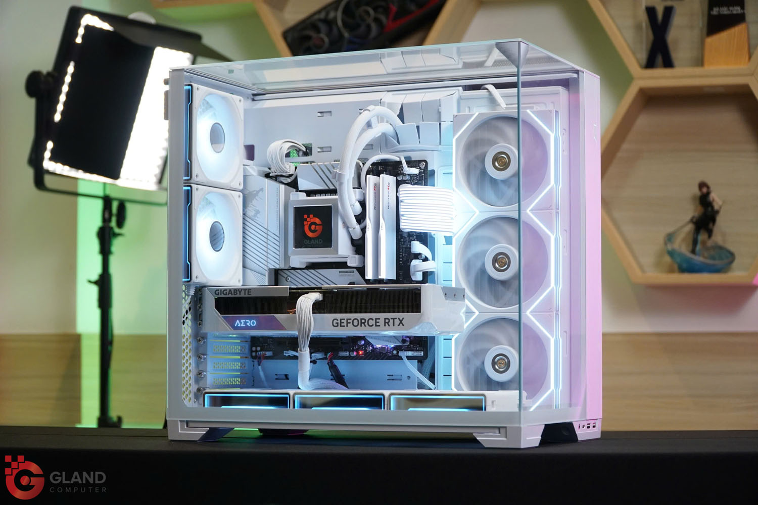 [Case modding] Lianli Dynamic Vision White Build - SNOW