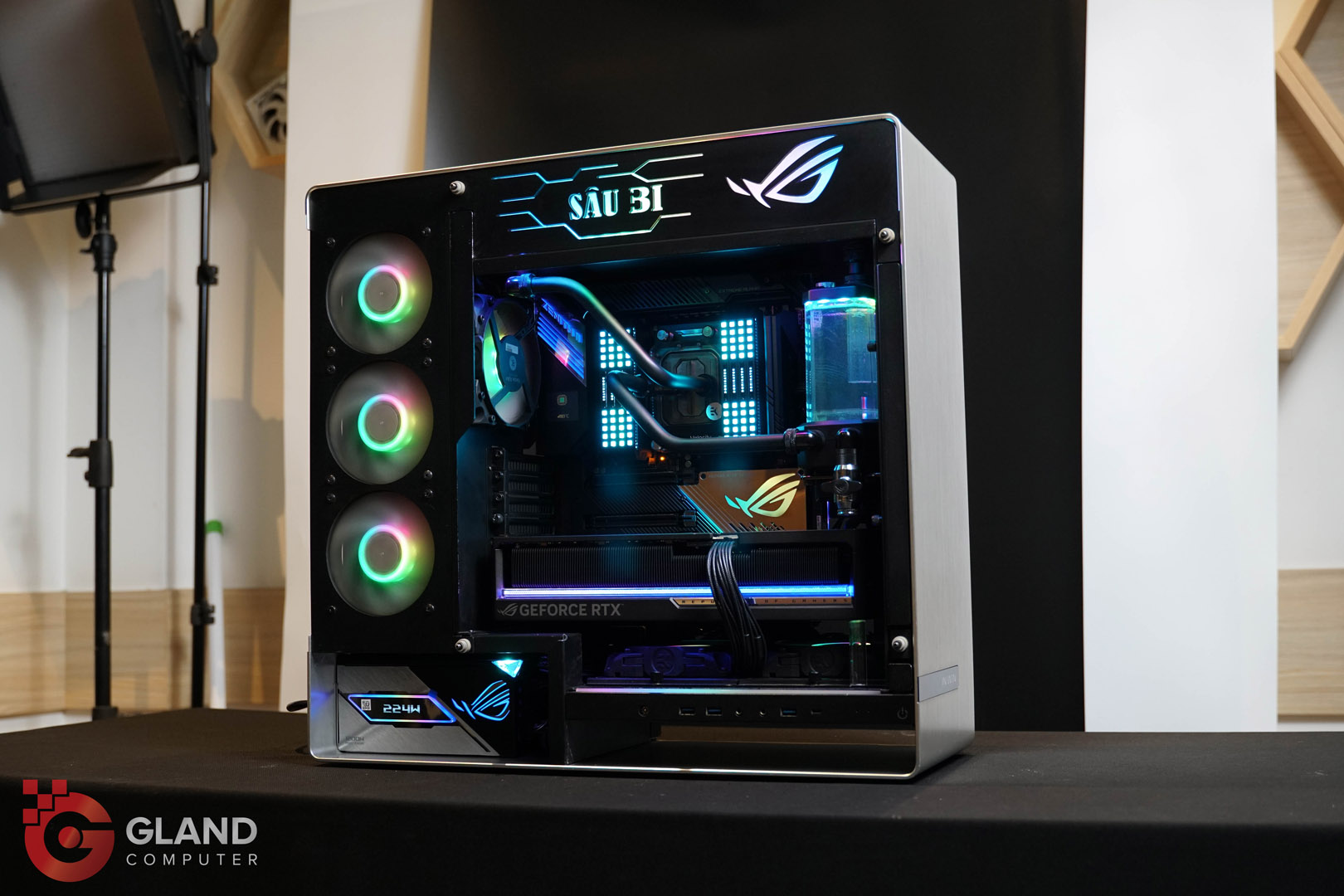 [Case modding] Inwin 909 Silver build - LEGEND