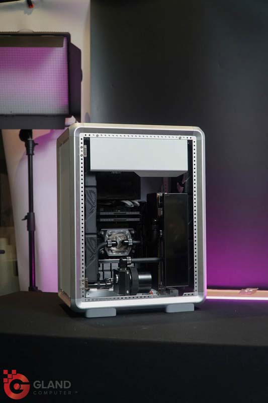 [Case modding] Coolermaster MasterFrame 400 build - Mini Mesh