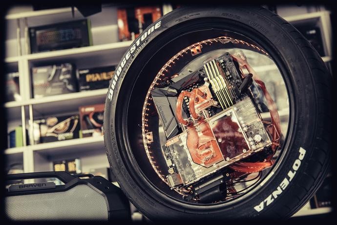 Tự chế vỏ case theo ý thích từ những vật liệu đặc biệt