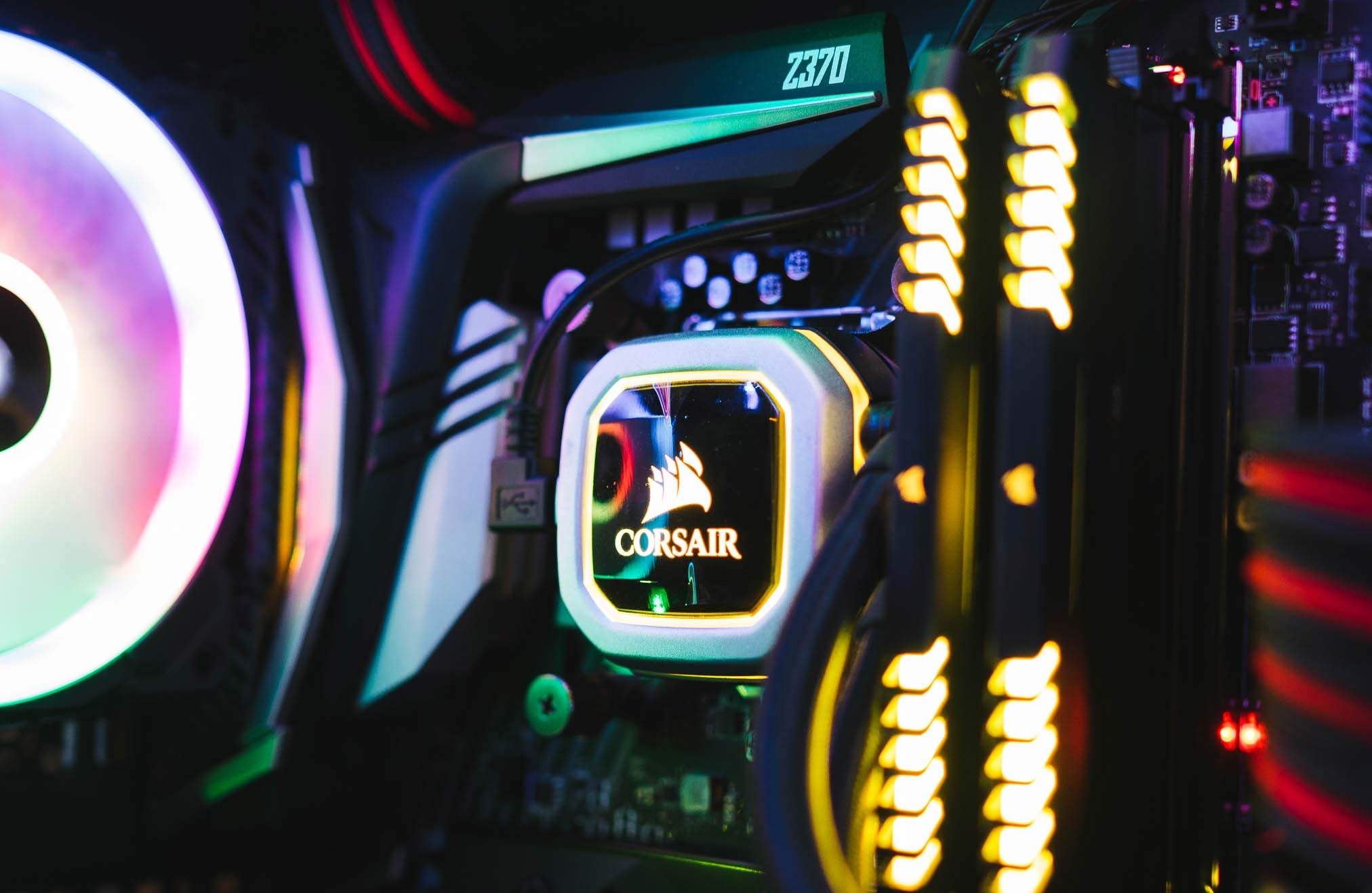 Chiêm ngưỡng siêu phẩm tản nhiệt nước Hydro H150i Pro RGB