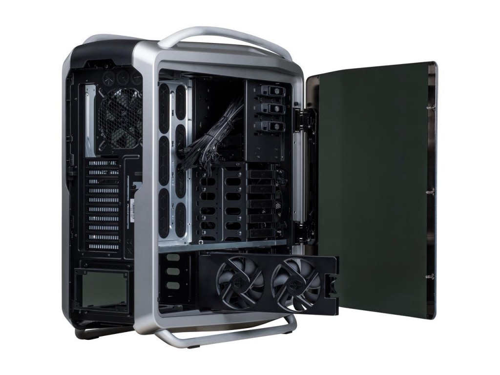 Vỏ case pc Cosmos II - siêu phẩm của nhà Cooler Master khiến người ta nín thở